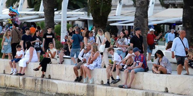 SPLIĆANI ODGOVORILI Što biste napravili da vam je sin heteroseksualac?