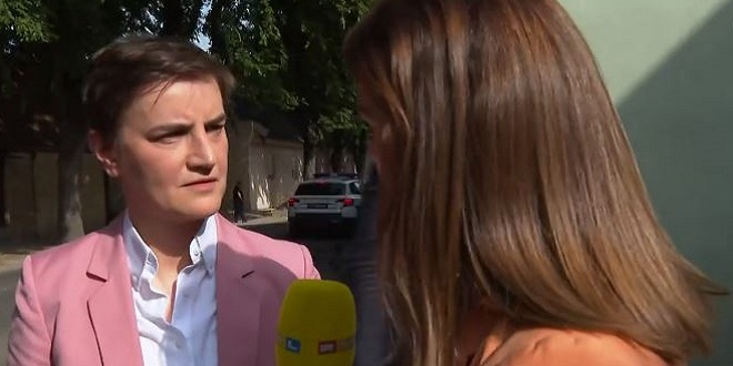 Brnabić odgovorila Jandrokoviću i Piculi: 'Pomirite se sa tim da je narod u Srbiji uz Vućića'