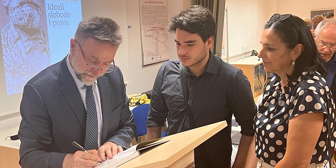 Predstavljena monografija Pave Barišića 'Ante Starčević - Ideali slobode i prava'