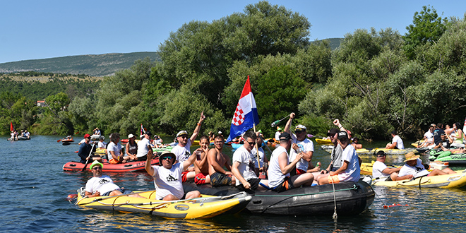 Memorijalna regata Cetinom posvećena poginulim i umrlim braniteljima