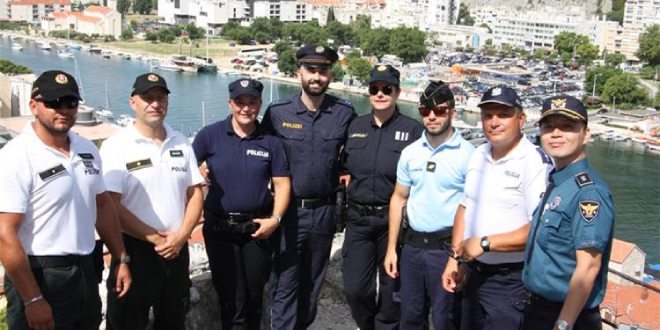 Strani policajci posjetili Omiš