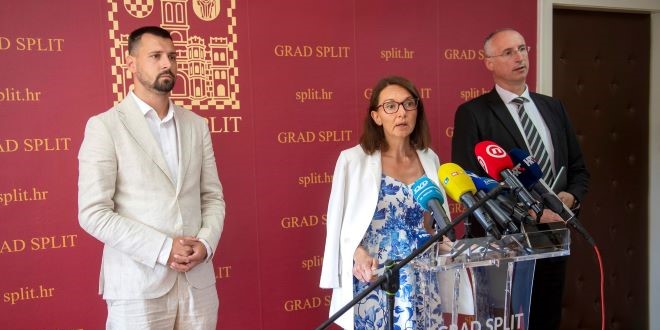 ZAOŠTRAVA SE SUKOB PULJKA I ĐEREK Gradonačelnik zabranio istupanje u medijima bez njegovog odobrenja!