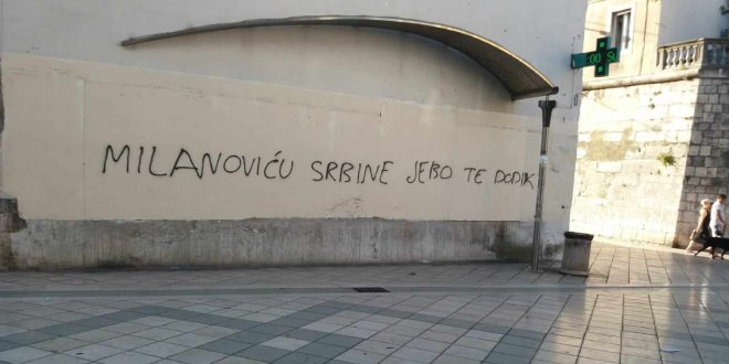 U Splitu osvanuli grafiti upućeni Milanoviću i Ivoševiću