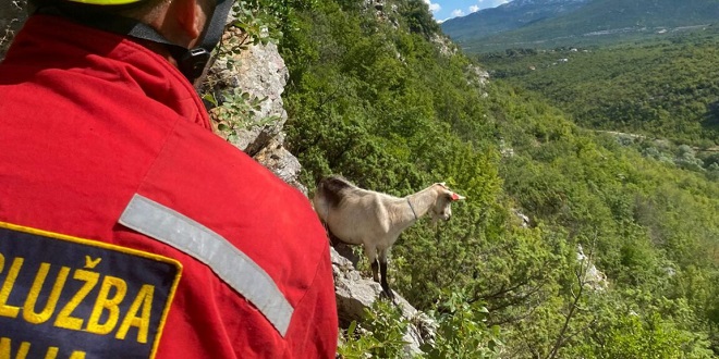 VINIŠĆE Traje potraga za 75-godišnjakinjom