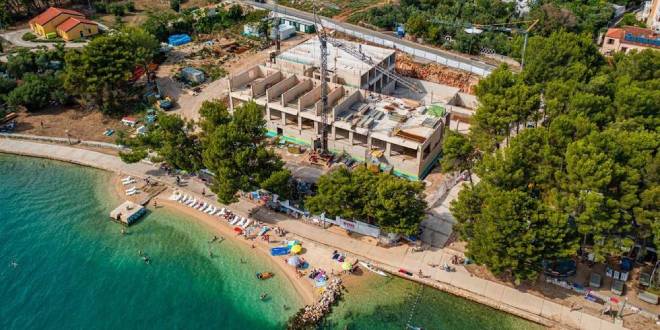 Posao na jednom od najljepših hrvatskih otoka. Najveći hotelski lanac otvara luksuzni resort i traži 75 radnika 