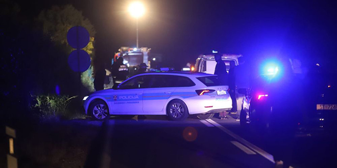 Policija pronašla vozača koji je usmrtio dvije sestre u Prugovu, pobjegao je u kuću i nije htio otvoriti