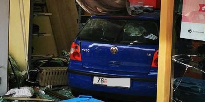 Krš i lom u centru Zagreba: Automobil se zabio u izlog trgovine u Ilici, ima ozlijeđenih