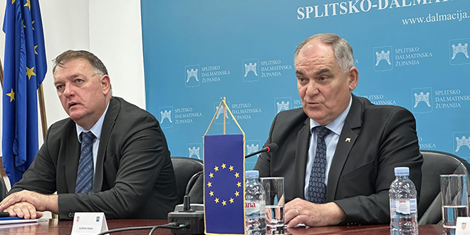 Splitsko-dalmatinska županija financira oko tisuću obitelji s troje i više djece koja se školuju