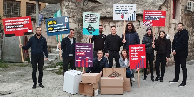 Forum mladih SDP Split: Uz ovakve cijene stanova, mladi si mogu priuštiti još jedino spavanje u kartonskim kutijama