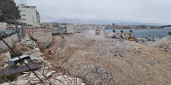 DO TEMELJA: Srušen hotel Marjan