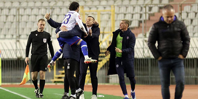 KRAJ: Hajduk se petardom plasirao u polufinale kupa, sjajan gol Krovinovića, zabio i Kleinheisler!