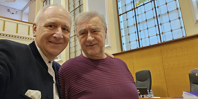 Opara objavio sliku s Prkačinom: Dvi jedine stare karampane iz prvog saziva Sabora 1990.
