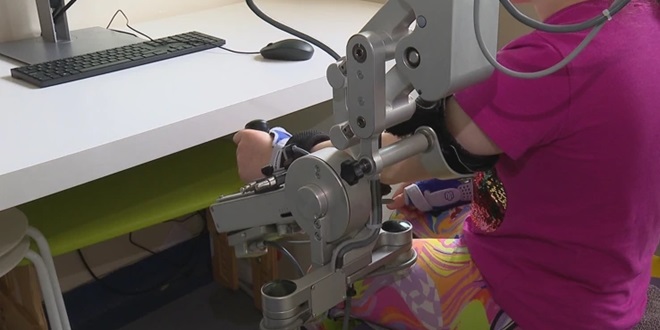 Robotske terapije za djecu s motoričkim smetnjama