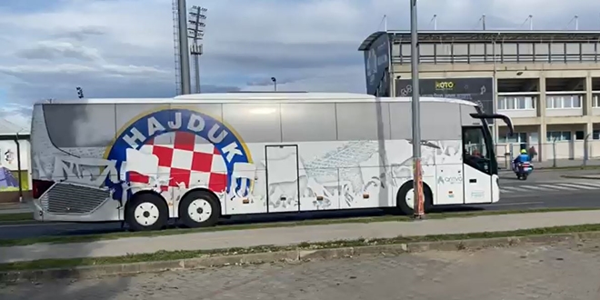 VIDEO: Pogledajte dolazak Hajdukovih igrača na stadion