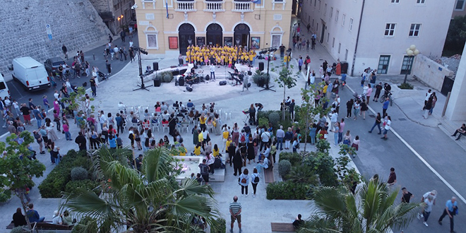FOTO/VIDEO Erasmus projekt 'Krive su pčele' kulminirao u spektakularnim koncertu u Splitu