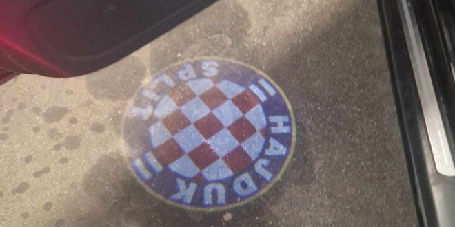 VIDEO Pogledajte što je vjerni navijač Hajduka 'namontirao' na Audi
