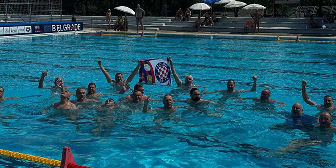 Splitska momčad prvo mjesto u Beogradu proslavila uz Hajdukovu zastavu!
