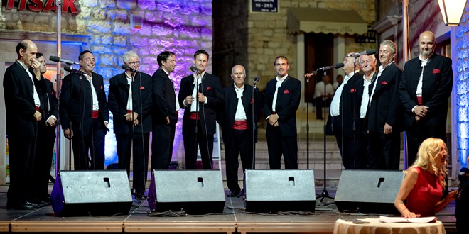 FOTO Festival klapske pjesme 'Jelsa od versa'