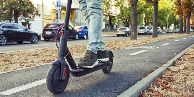 Pet savjeta za sigurnu vožnju električnim romobilom