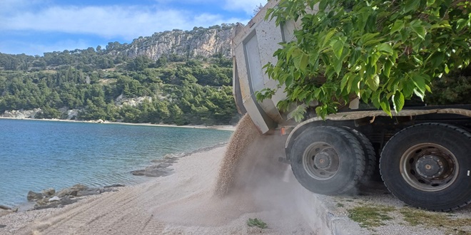 NAŠI 'PAKLENI KAŠJUNI' Splićani na Marjanu imaju skoro isti problem kao i Hvarani s Carpe Diemom