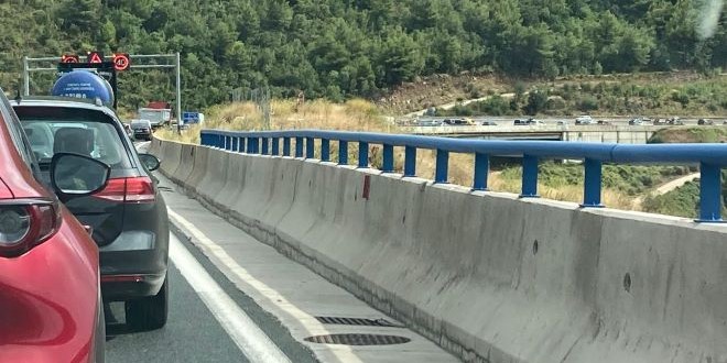 VELIKI ZASTOJ Kolona na brzoj cesti do poviše Klisa