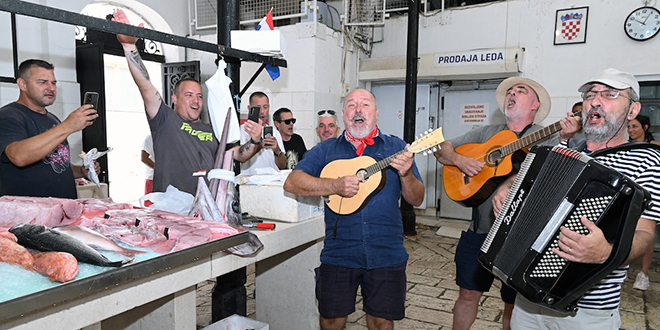 FOTOGALERIJA Trio Gušt iznenadio sve na splitskoj Peškariji