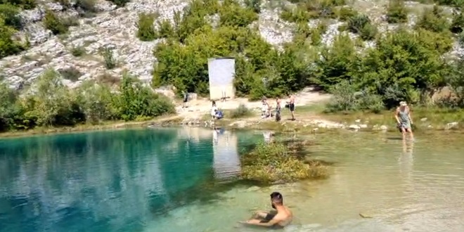 VIDEO Miro Bulj na izvoru Cetine: 'Tko vam je dao dozvolu da se ovdje kupate?'