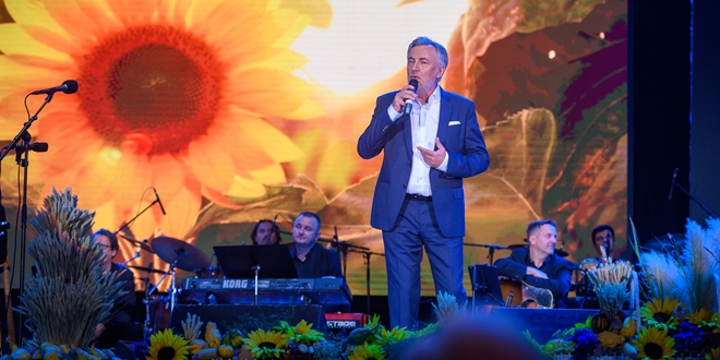 VIDEO Miroslav Škoro s novom pjesmom Baja odmah zasjeo na vrh domaćeg trendinga