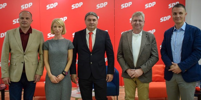 Izbori u SDP-u: Zoran Paunović i Siniša Hajdaš Dončić idu u drugi krug