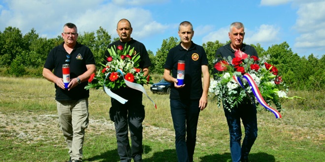 Obilježena 33. godišnjica pogibije heroja 2. bojne 4. GBR ZNG 'Cro Angelsi'