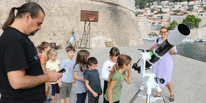 DANI ASTRONOMIJE Svjetski tjedan Svemira u Dubrovniku se obilježava trodnevnim programom