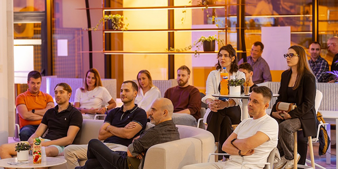 FOTOGALERIJA Coworking prostor Županijskog tech huba Digitalna Dalmacija ispunjen na prvom meetup događaju