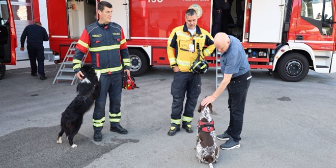 VIDEO Dva dalmatinska K-9 tima među prvima u Hrvatskoj dobili licence