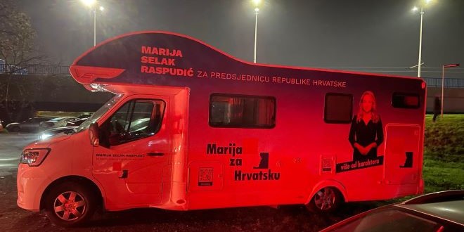 Marija Selak Raspudić stiže u Split: 'Spreman predsjednički kamper'