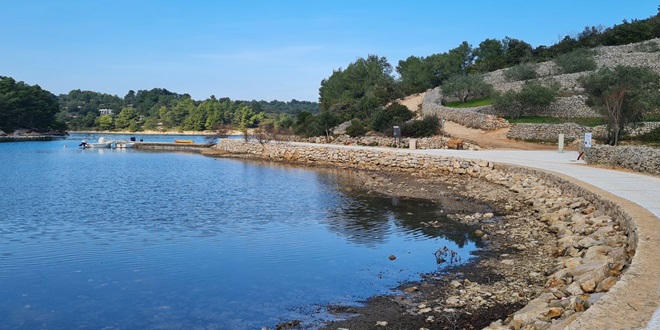 Uređenje uvale Piškera na Šolti