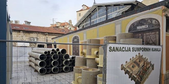 KRAJ SMRADU S RIVE: Fekalne vode će se konačno prestati slijevati u gradsku luku