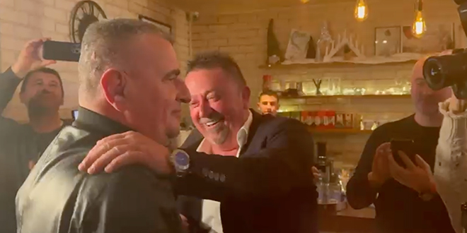 VIDEO Miro Bulj došao u stožer, evo kako su ga dočekali