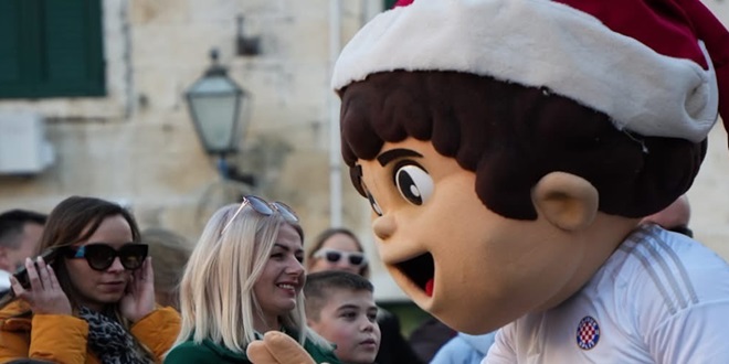 FOTO Makarska ugostila Festival maskota