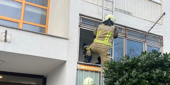 SPLIĆANIN PAO U STANU Vatrogasci ulazili kroz balkon