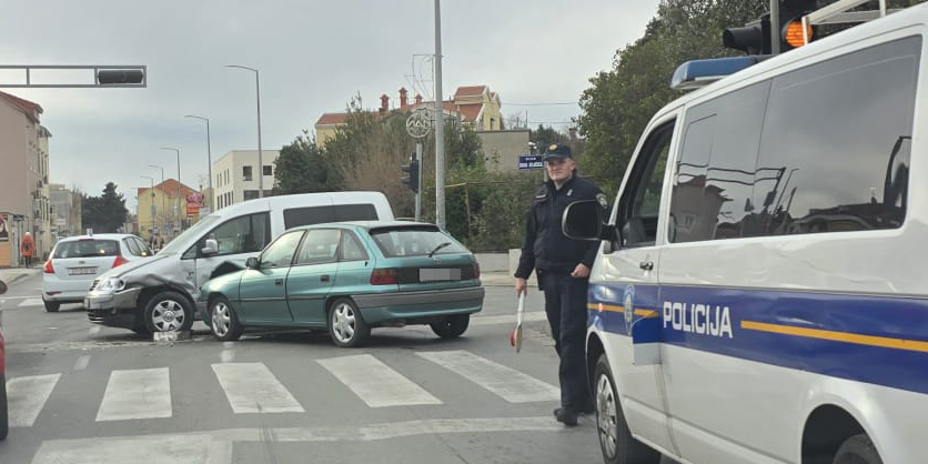 Sudar u Kaštelima, jedna osoba je zatražila pomoć liječnika