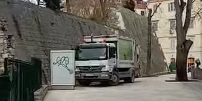 ČEMU TO? Uz Đardin tri kamiona Čistoće, Banovina i dalje ignorira stanare centra Splita