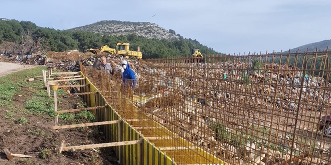 Započela sanacija hvarskog odlagališta otpada