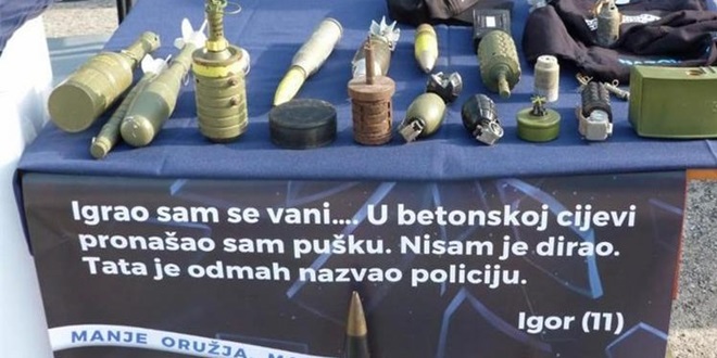 Policiji predao devet bombi, topničko streljivo, detonatorske kapisle...