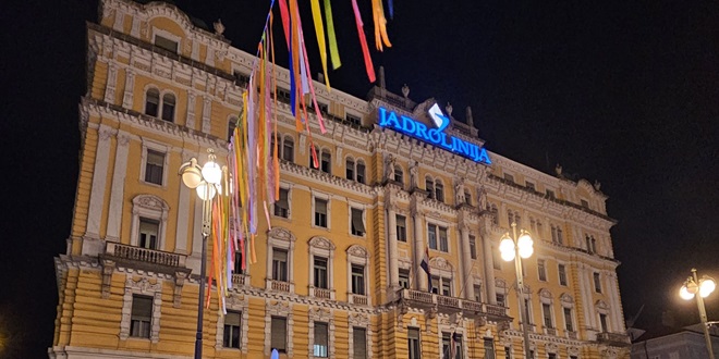 Prvi ljudi Jadrolinije, koji će u utorak biti smijenjeni, imaju pravo na izdašne naknade