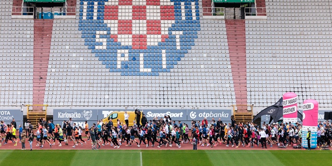 25. SPLIT MARATHON: Startala MAZDA 10K