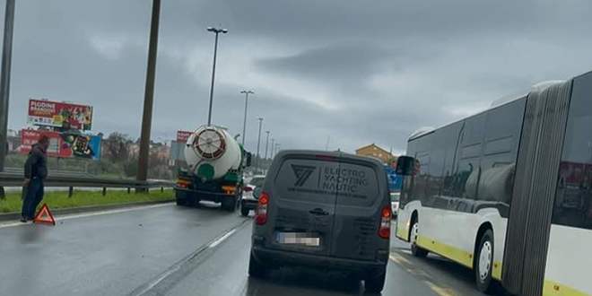 VIDEO Cisterna u kvaru, ogromne gužve na Sirobuji