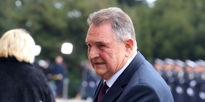 Čačić o Vjesniku: Nema govora da bi država podmetnula požar, radi se o neodgovornosti