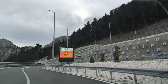 Omiška obilaznica Naklice - Omiš otvorena samo za osobna vozila