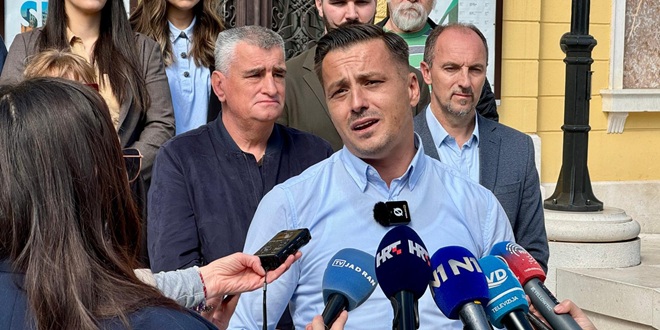 Kujundžić o Mikuliću: 'Pa je li dosta, brate? Imaš vrhunsku plaću moć, a ti majstore pod krinkom domoljublja uzimaš 120.000 eura!'