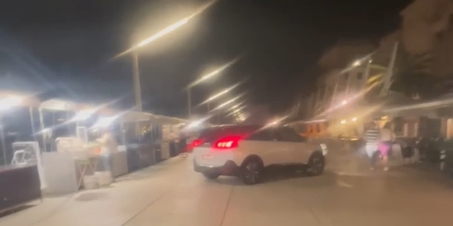 VIDEO: Automobili snimljeni na splitskoj Rivi, ali sve je po pravilima